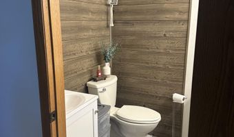 1115 Washington Ave E, Albia, IA 52531