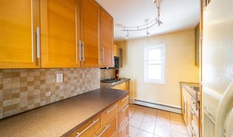 14 MEADOW St, Bayonne, NJ 07002