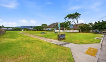 77 Kealohilani St, Kahului, HI 96732
