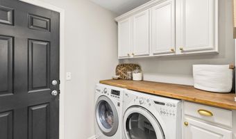 2413 SW 36th St, Ankeny, IA 50023