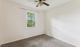 8366 GLASTONBURY Ct, Annandale, VA 22003