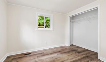64 Bellevue Rd, Asheville, NC 28803