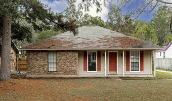 12212 Lazy Oaks Dr, Baker, LA 70714