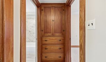 1013 Chestnut St, Ashland, OH 44805