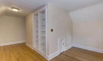 4706 32ND St N, Arlington, VA 22207