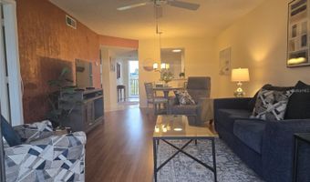 800 COVE CAY Dr 4C, Clearwater, FL 33760