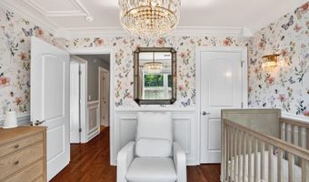 45 White Oak Ln, Aberdeen, NJ 07747