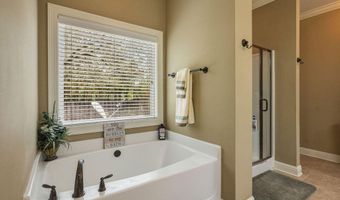 1543 Mill Creek Dr, Baker, FL 32531