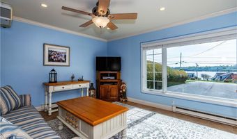 276 Bonnet Point Rd, Narragansett, RI 02882