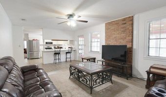 1402 Pineland Dr, Bainbridge, GA 39819