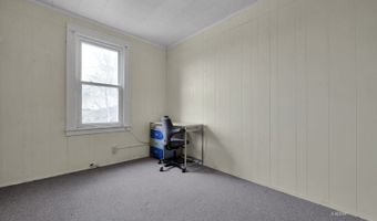 72 W Un, Athens, OH 45701
