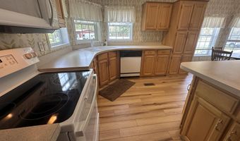 13 Pine Cone Dr, Alfred, ME 04002