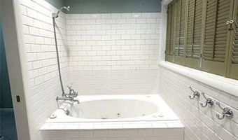 2222 Cloverleaf Pl, Ardmore, OK 73401