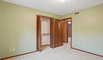 8681 144th Street Ct, Apple Valley, MN 55124