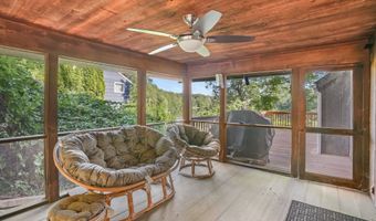 12 Sage Rd, Danbury, CT 06810