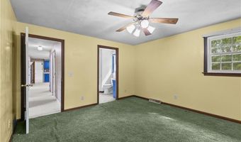 38 Greenwood Rd, North Kingstown, RI 02852