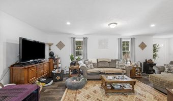 45 Chestnut St, Athol, MA 01331