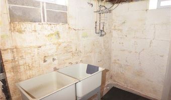 941 Austin Ave, Akron, OH 44306