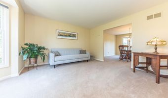 2058 Chardonnay Ct, Ann Arbor, MI 48108