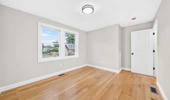 6 Mchugh Ave, Billerica, MA 01821