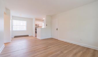 1622 W ABINGDON Dr 101, Alexandria, VA 22314