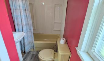 45 Senter St, Allouez, MI 49805