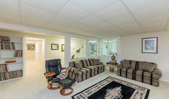 117 Royal Oak Dr, Aurora, OH 44202