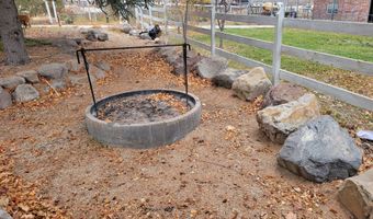 2428 W SILVERPOINT Way S, Bluffdale, UT 84065