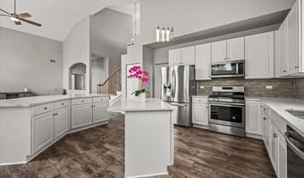 2317 Barrett Dr, Algonquin, IL 60102