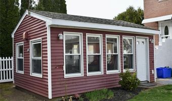 88 Maple Ave, Barrington, RI 02806