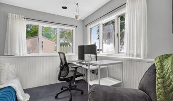 50 Meadow Ln, Albany, NY 12208