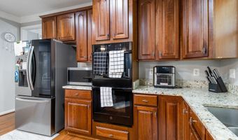 2002 MEDINAH RIDGE Rd, Accokeek, MD 20607