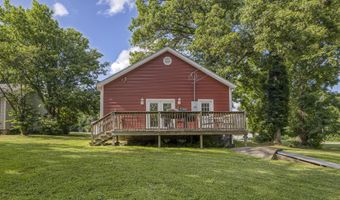335 E 9th St, Baxter Springs, KS 66713