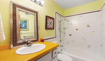 5870 Persimmon Dr, Fitchburg, WI 53711