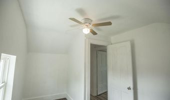125 S Heckart St, Algona, IA 50511