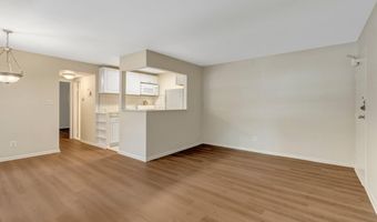 7758 DONNYBROOK Ct 101, Annandale, VA 22003