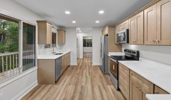 3320 Hazelwood Ct, Baneberry, TN 37890