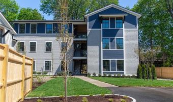 32 Exchange St 101, East Greenwich, RI 02818