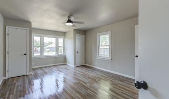 1010 13th St, Abernathy, TX 79311