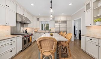 5 Morgan Ct, Lincoln, RI 02865