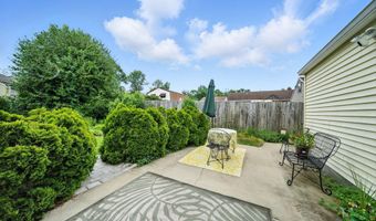 29 Park Ave, Belford, NJ 07718