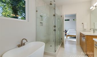 3110 Creighton Dr, Charlotte, NC 28205