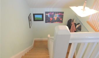 398 Wolcott Ave 9, Middletown, RI 02842