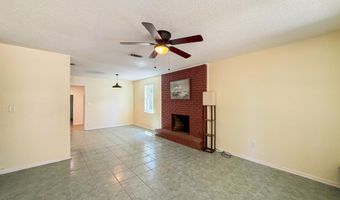 5703 Old River Rd, Baker, FL 32531