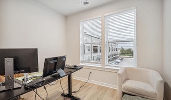 43771 TRANSIT Sq, Ashburn, VA 20147