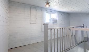 847 Lake Viking Ter, Altamont, MO 64620