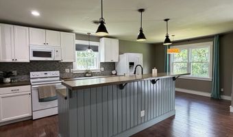 2812 Oakwood Dr, Bardstown, KY 40004