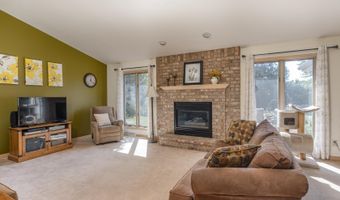 W2567 RIDGEBROOK Court, Appleton, WI 54915