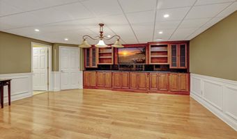 26 Bruns Rd, Allenhurst, NJ 07711
