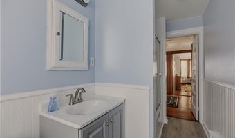 24 Thurston Ave, Newport, RI 02840